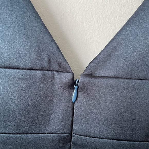 Giorgio Armani 100% Silk Formal Dress Size 14/16 *SERIOUS INQUIRIES ONLY* - Picture 6 of 13